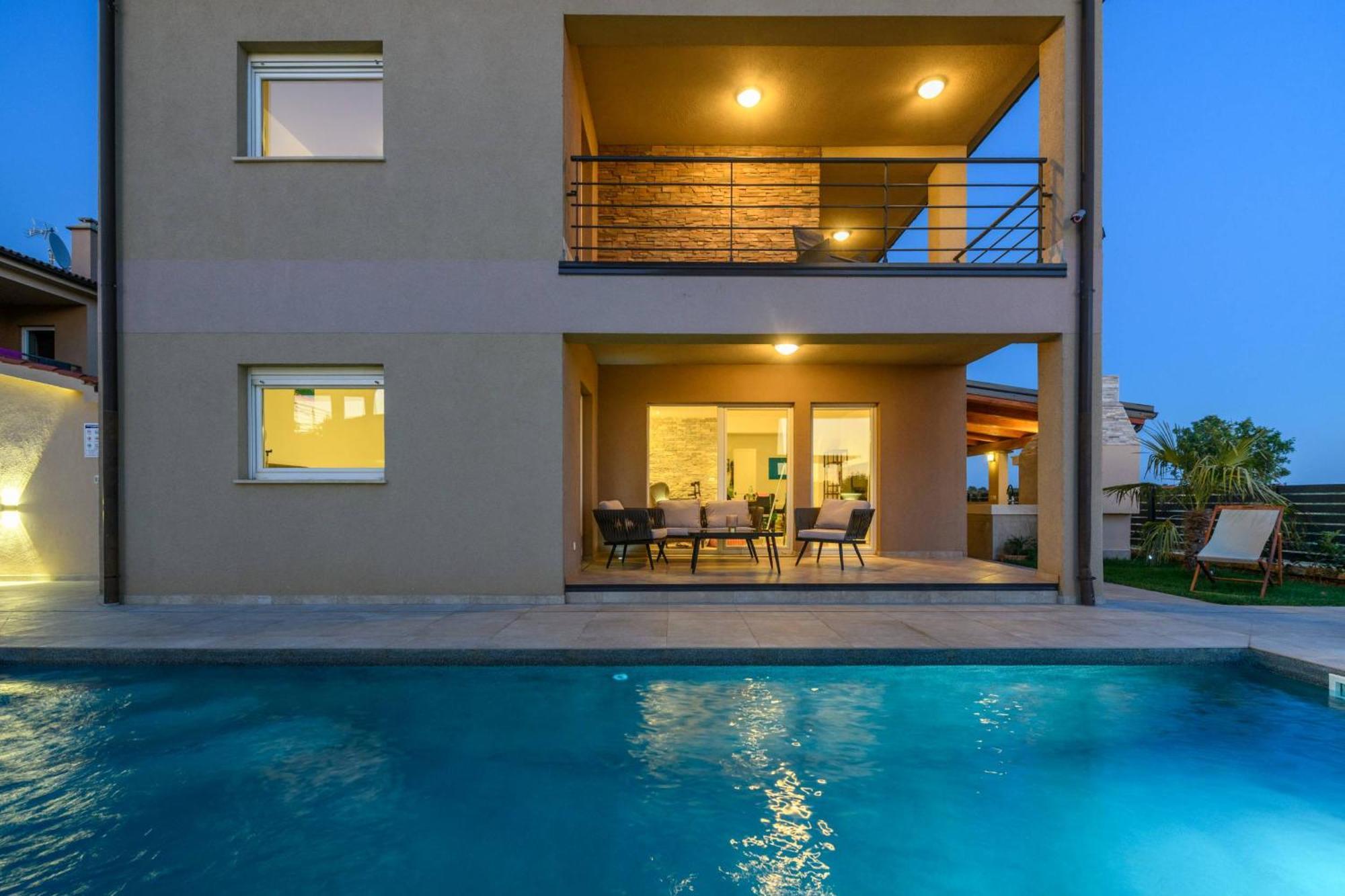 Villa Brionika Mit Pool Vodnjan Exterior photo